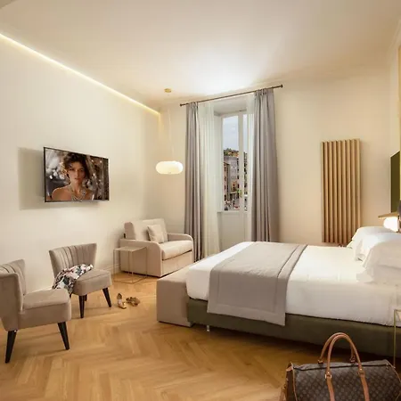 Spagna Luxury Guest house 4*