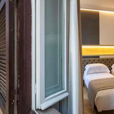 Pensión Spagna Luxury