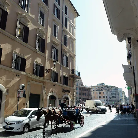 Spagna Luxury Guest house 4*